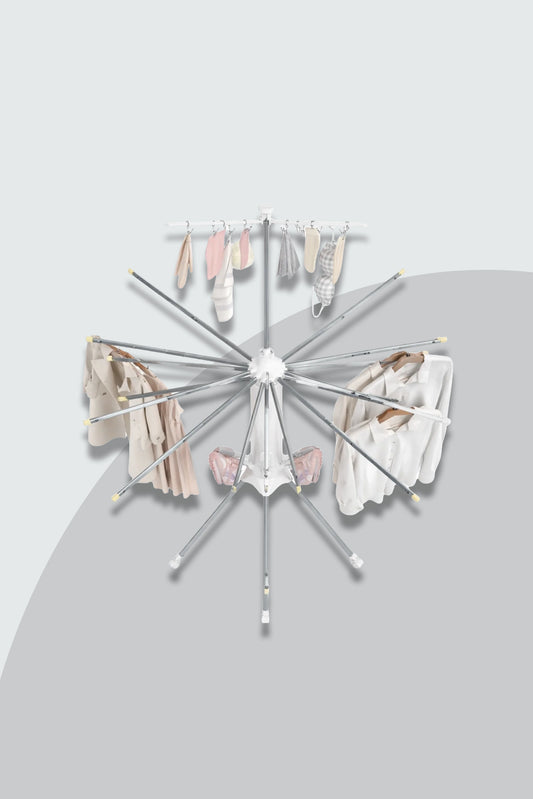 Tripod cloth stand