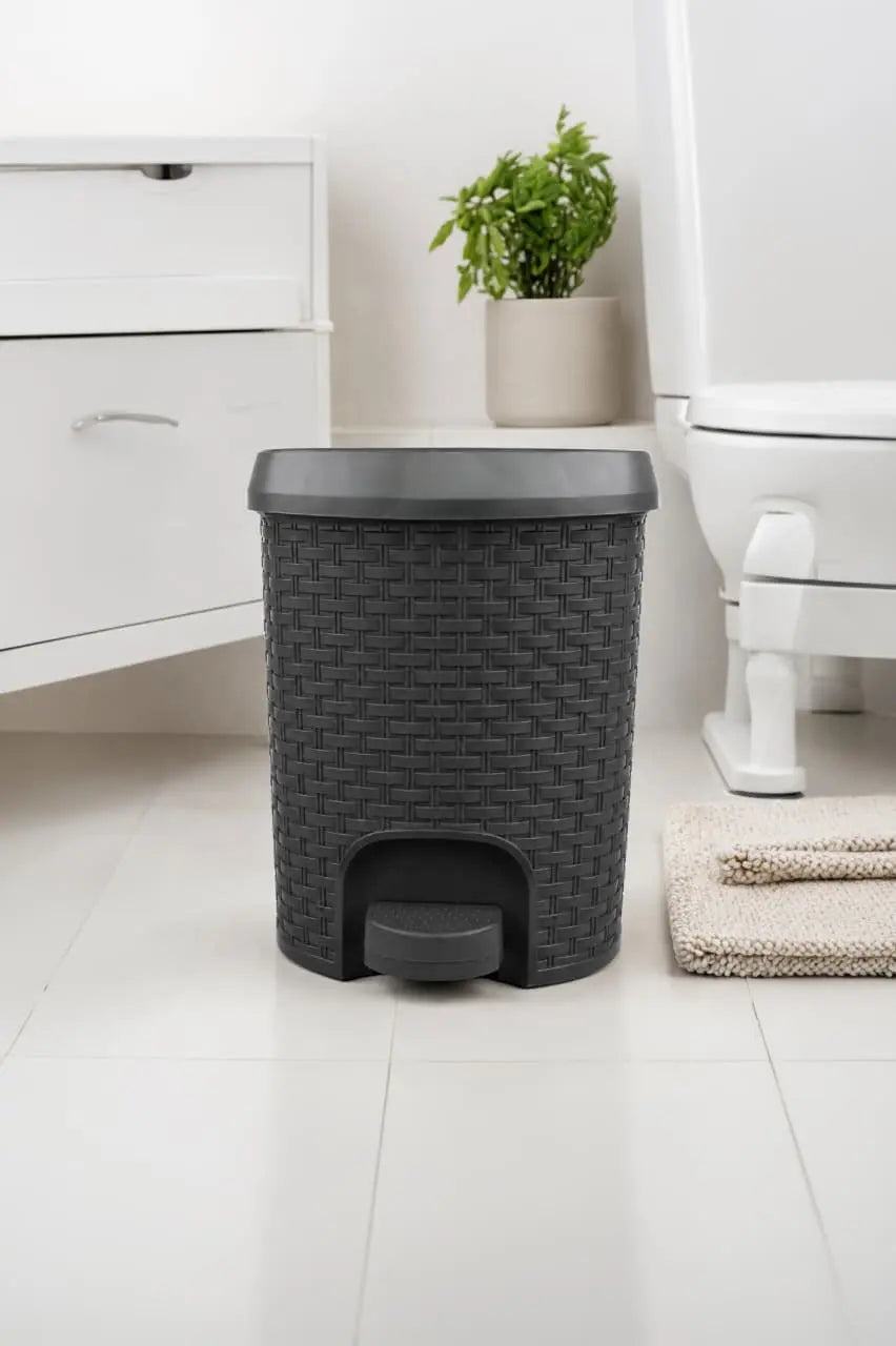 Esquire Pedal Bin 12L