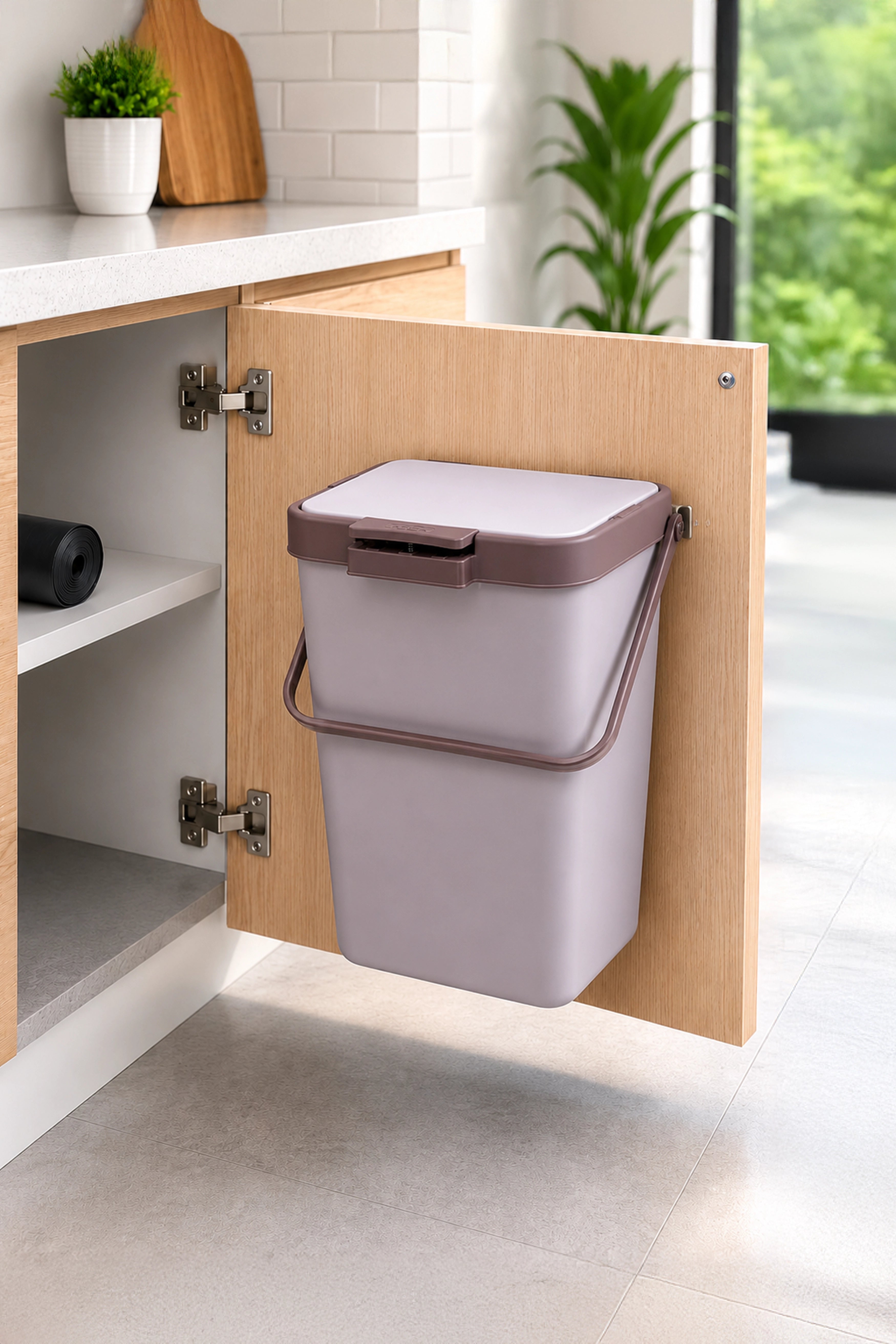 Nayasa Door Dustbin 18 Litre